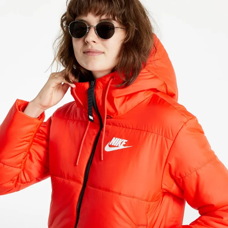 Nike Women’s Sportswear Therma-FIT Repel – Red thumbnail 2