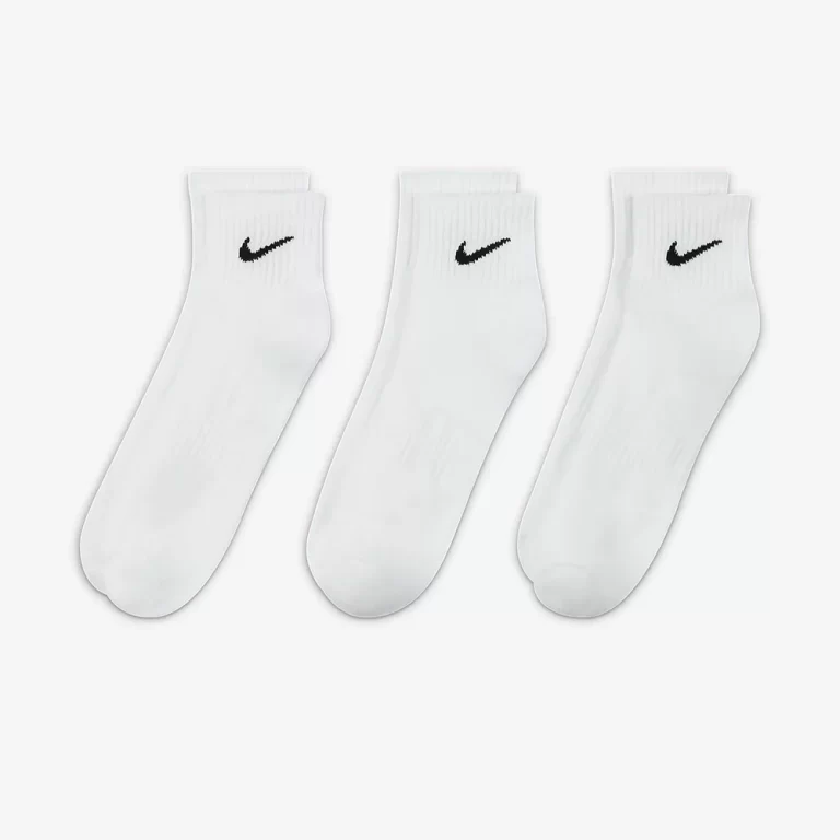 Nike Unisex Everyday Cushioned Training Crew Socks (3 Pairs) – White thumbnail 3