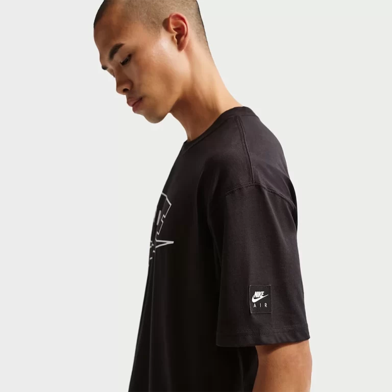 Nike Men’s Sportswear T-Shirt – Black thumbnail 2
