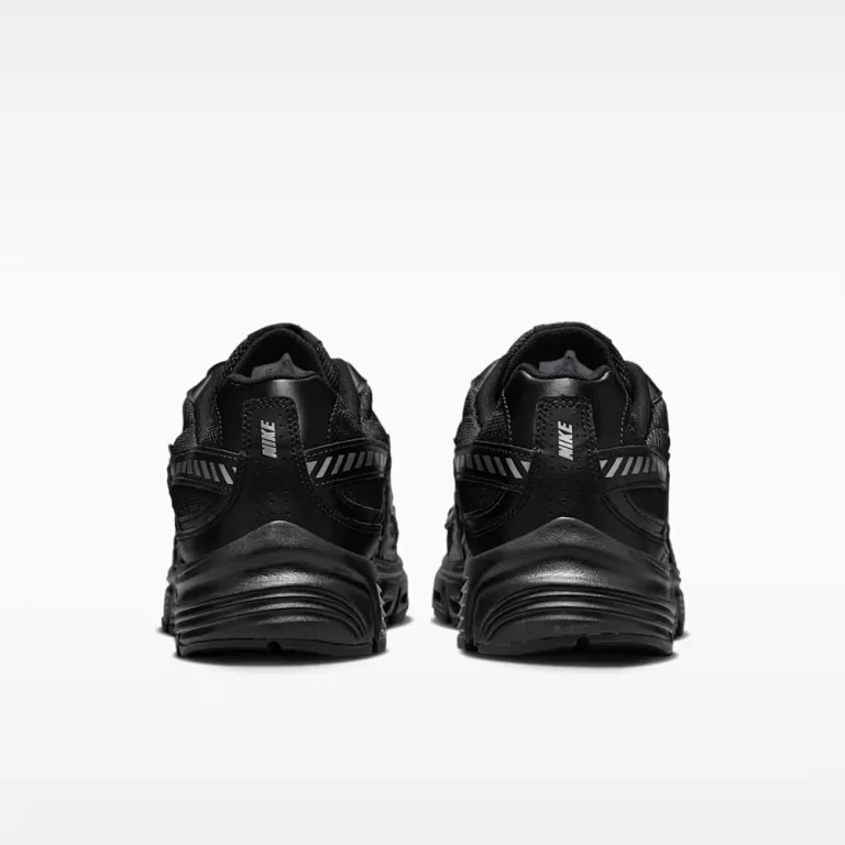 Nike Men’s Initiator Shoes – Black / Dark Smoke Grey / Metallic Silver thumbnail 4