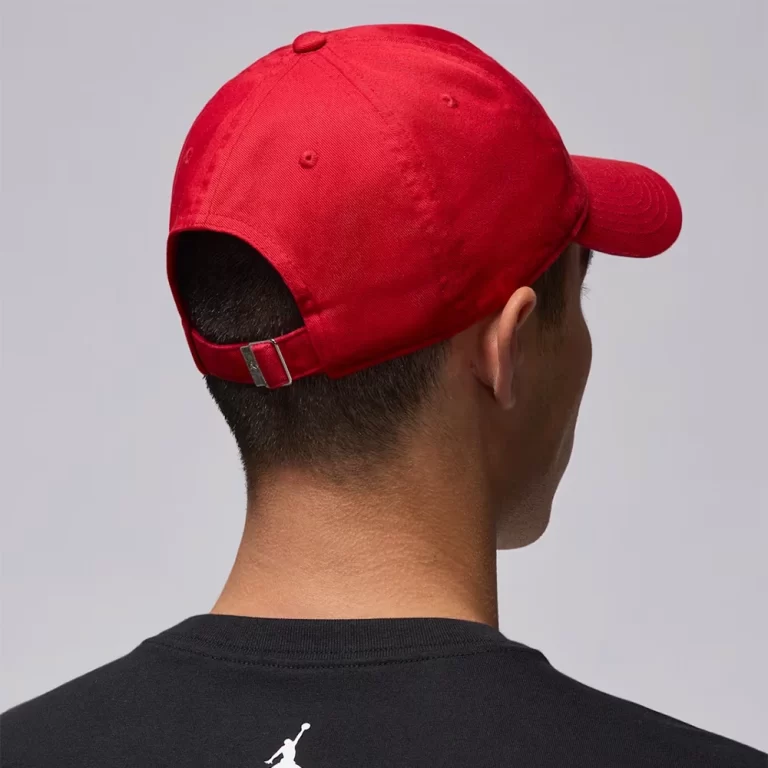Nike Unisex Jordan Club Unstructured Curved-Bill Hat – Gym Red / Black thumbnail 2