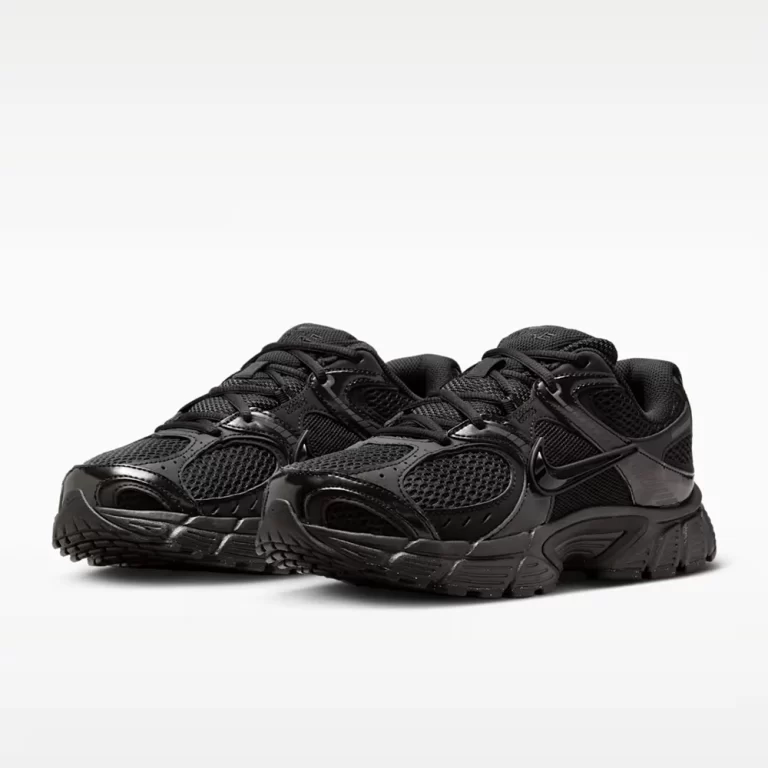 Nike Women’s V5 RNR Shoes – Black / Anthracite thumbnail 3