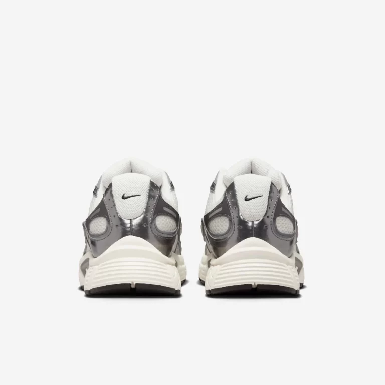 Nike Men’s Nike V5 RNR Shoes – Phantom / Pencil Point / Black thumbnail 4