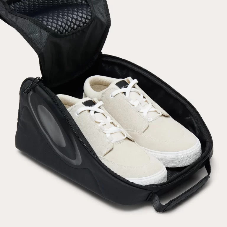 Oakley Shoeone Bag – Triple Black thumbnail 4