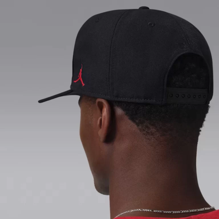 Nike Unisex Jordan Pro Unstructured AJ4 Patch Hat – Black / University Red thumbnail 2