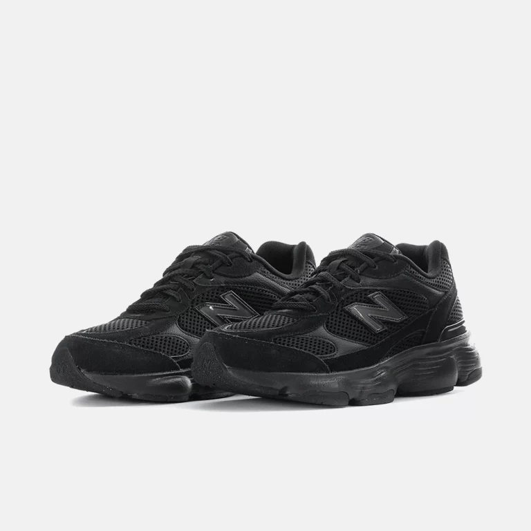 New Balance Men’s 603 Shoes – Black thumbnail 3