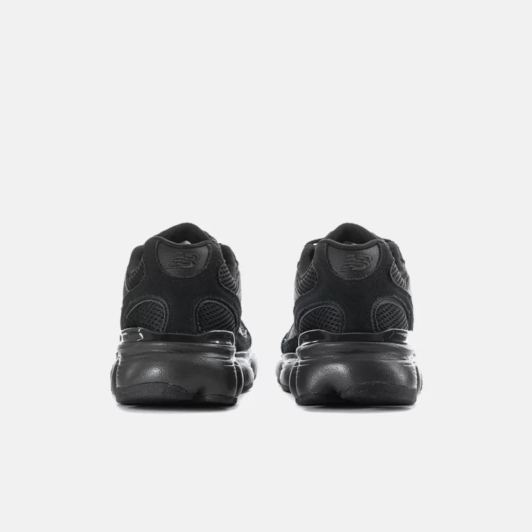 New Balance Men’s 603 Shoes – Black thumbnail 4
