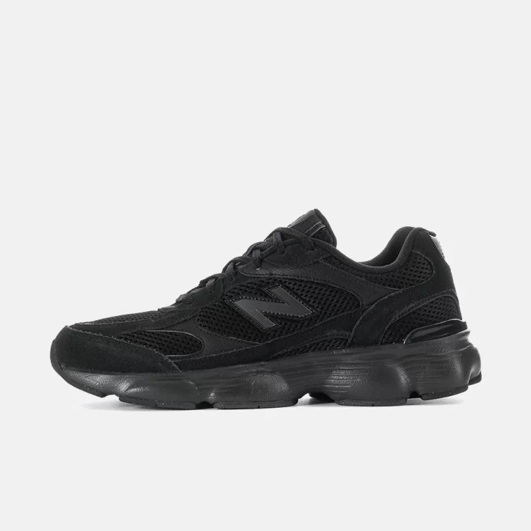New Balance Men’s 603 Shoes – Black thumbnail 2