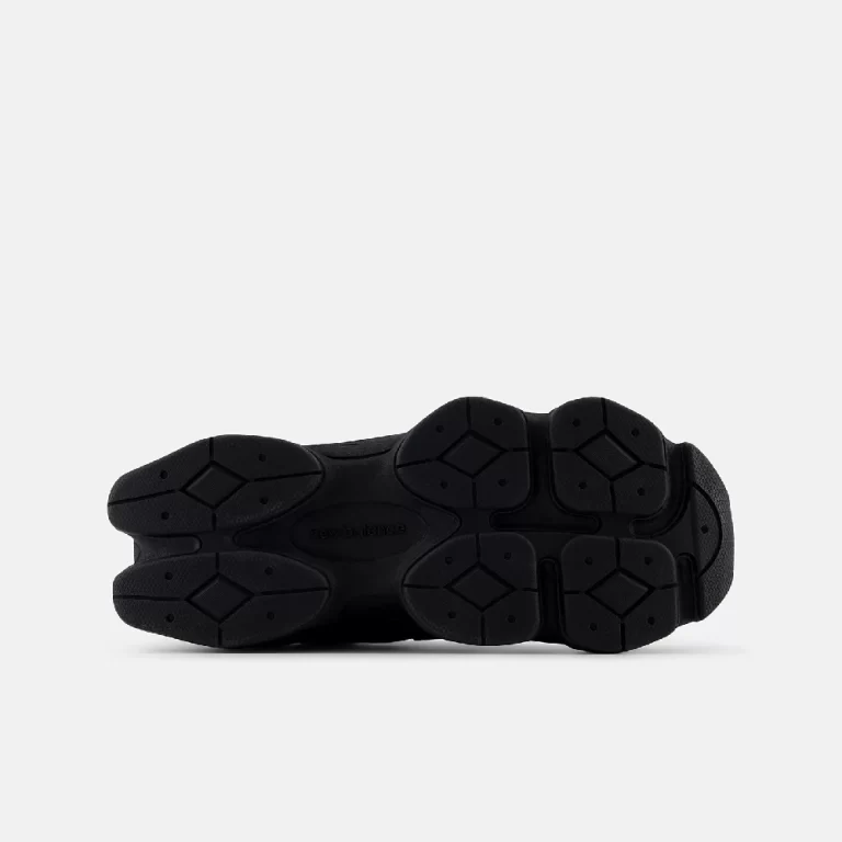 New Balance Women’s 9060 Lace Shoes – BLACK with PHANTOM thumbnail 4