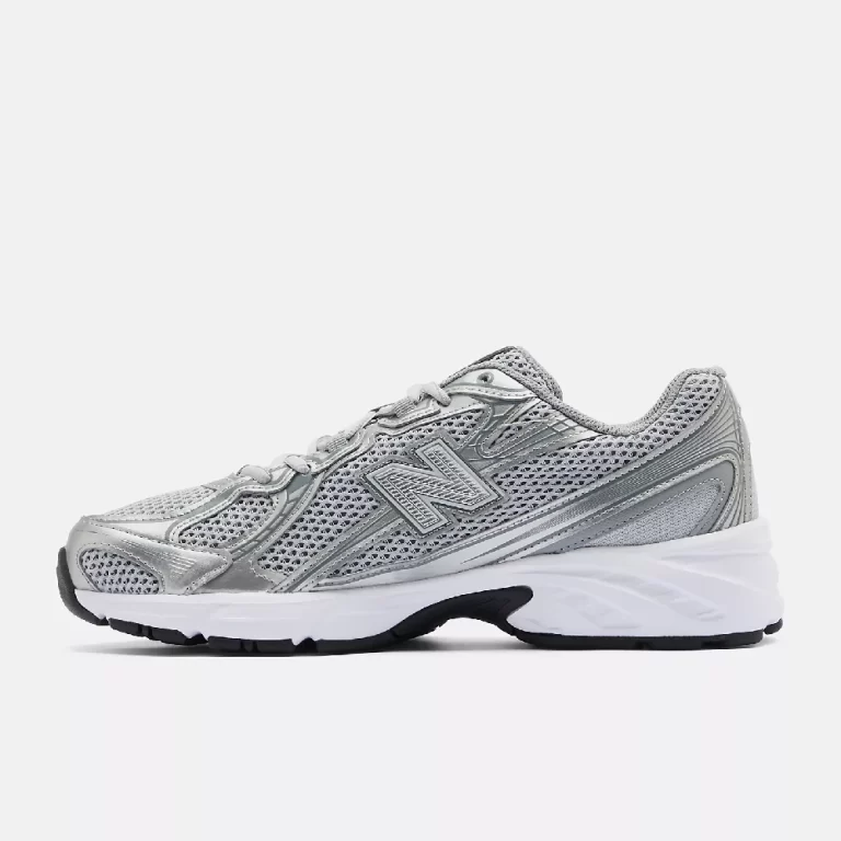 New Balance Women’s 740 Shoes – WHITE with Metallic Silver and Black thumbnail 2