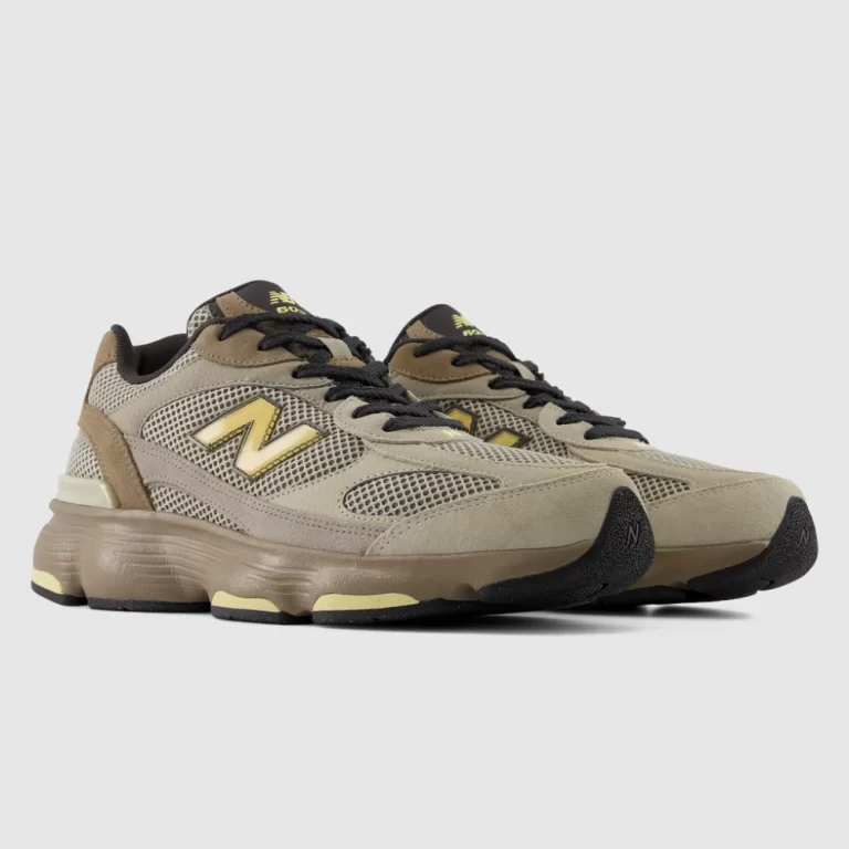 New Balance Men’s 603 Shoes – Brown / Yellow thumbnail 3